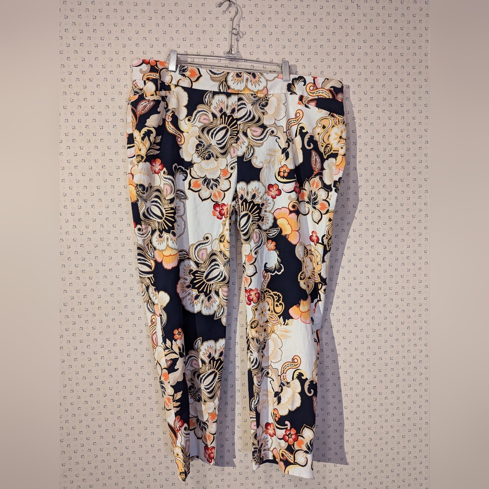 NWT Chico's 4 size 20 Floral 2X Pants Brigitte Slim Leg